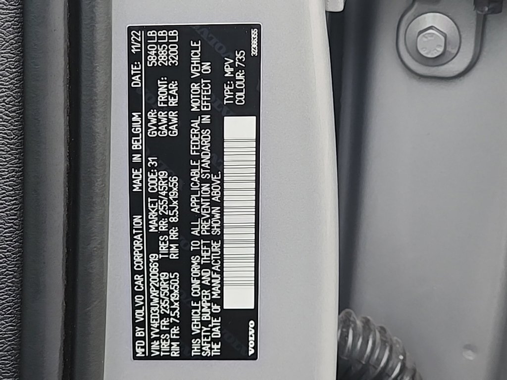 Certified 2023 Volvo XC40 Recharge Plus AWD/4WD image 30