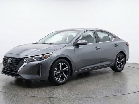 Used 2025 Nissan Sentra SV FWD image 3