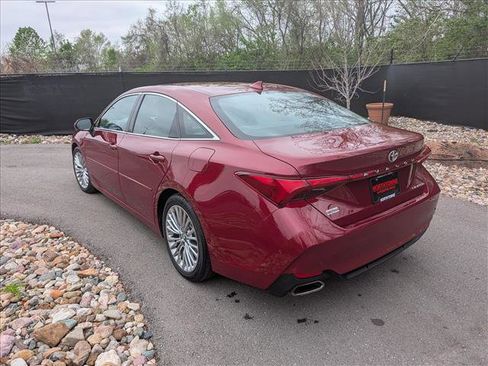 Used 2020 Toyota Avalon Limited w/ Advanced Safety Package image 3