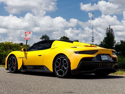 Used 2023 Maserati MC20 Spyder RWD image 33