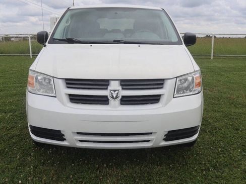 Used 2010 Dodge Grand Caravan SE w/ Popular Equipment Group FWD image 9