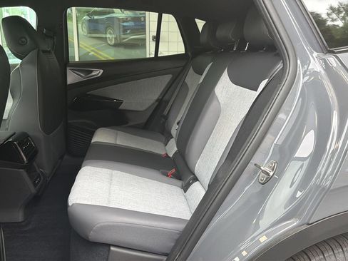 Certified 2023 Volkswagen ID.4 Pro RWD image 15