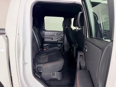 Used 2022 Nissan Frontier Pro-X RWD image 31
