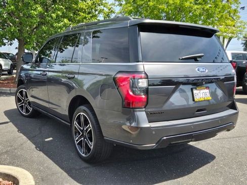 Used 2021 Ford Expedition Limited AWD/4WD image 6