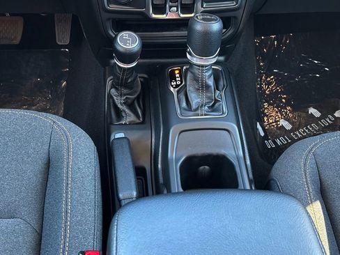 New 2026 Jeep Gladiator Sport image 9