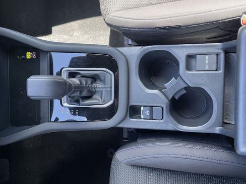 Certified 2025 Subaru Forester Premium AWD/4WD image 37