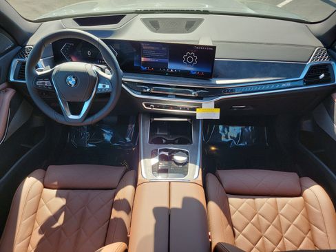 New 2026 BMW X5 sDrive40i w/ Climate Comfort Package image 10