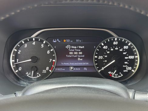 Used 2023 Nissan Frontier SV w/ SV Premium Package RWD image 19