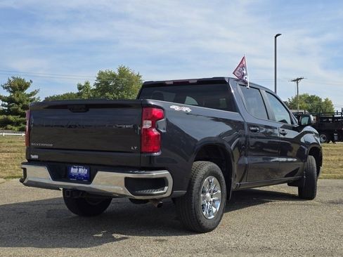 Used 2022 Chevrolet Silverado 1500 LT image 15