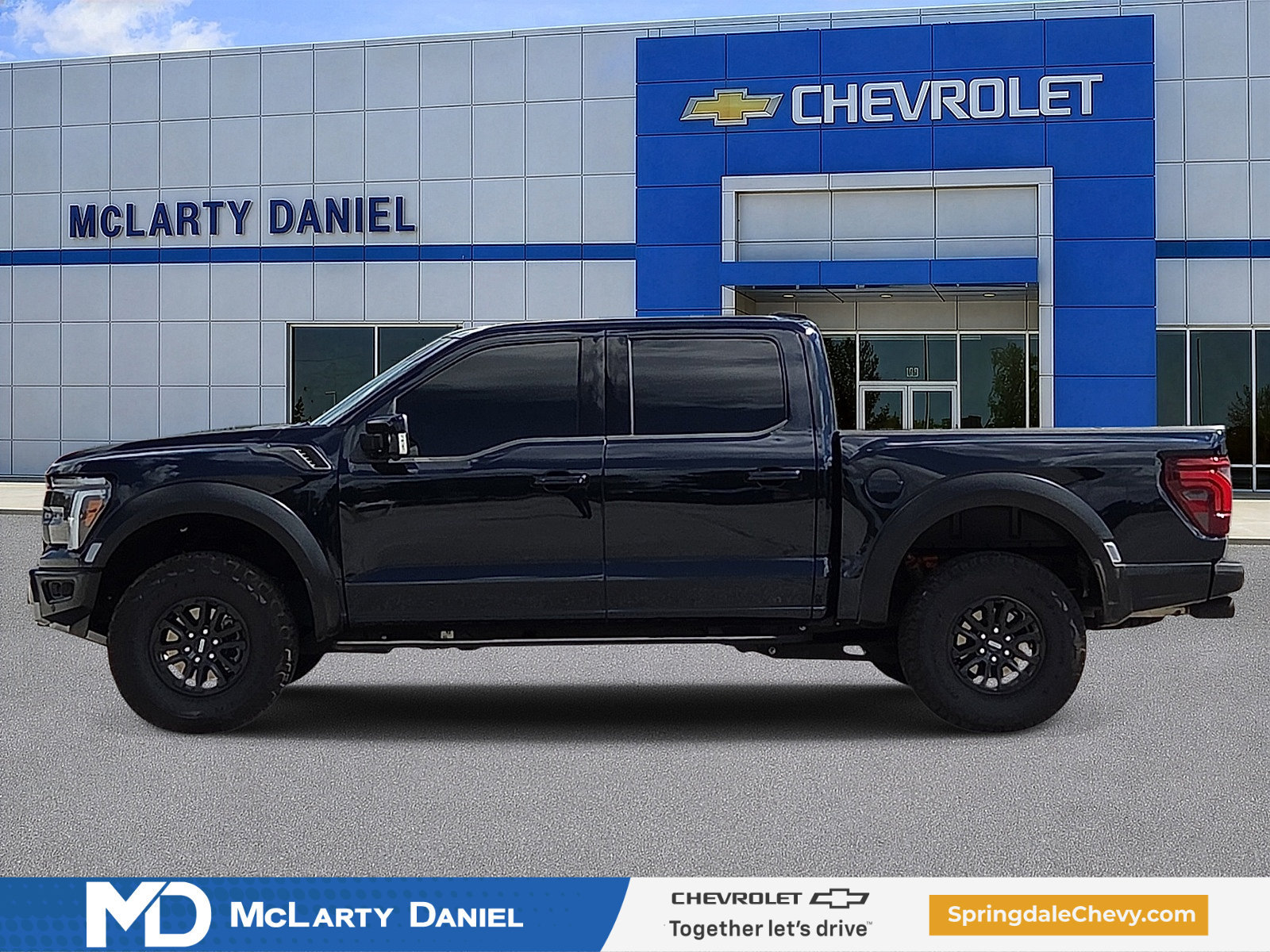 Used 2025 Ford F150 Raptor AWD/4WD image 3