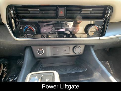 Certified 2023 Nissan Rogue SV w/ SV Premium Package AWD/4WD image 21