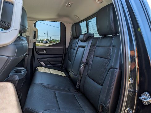 Used 2022 Toyota Tundra Limited AWD/4WD image 17