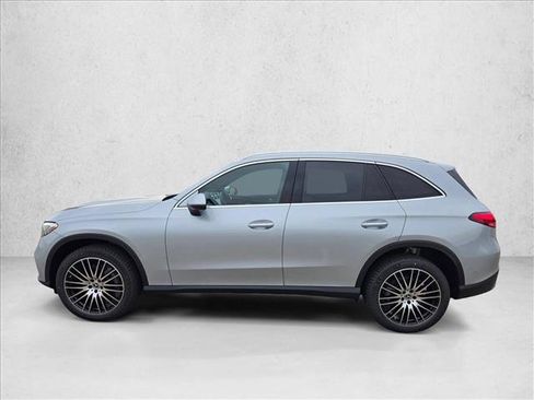 Certified 2026 Mercedes-Benz GLC 300 image 5