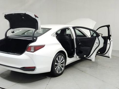 Used 2021 Lexus ES 250 w/ Premium Package image 10