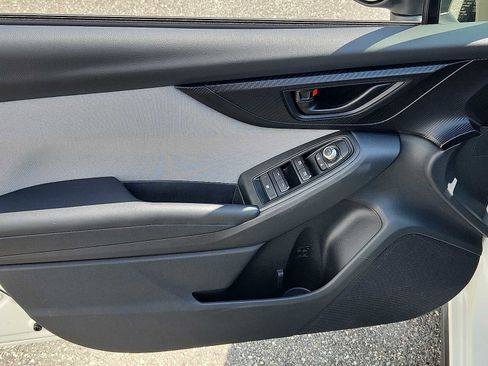 Used 2023 Subaru Crosstrek 2.0i Premium image 12