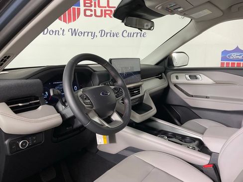 New 2026 Ford Explorer Active w/ Active Comfort Package RWD image 13