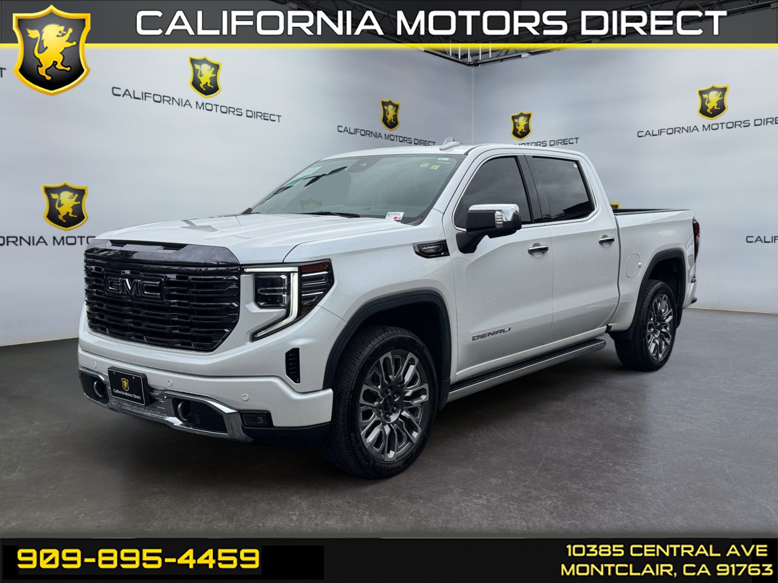 Used 2024 GMC Sierra 1500 Denali Ultimate AWD/4WD image 1