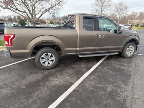 Used 2016 Ford F150 XLT w/ Trailer Tow Package RWD image 5