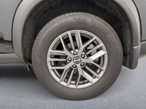 Used 2025 Nissan Rogue S AWD/4WD image 13