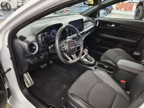 Used 2024 Kia Forte GT-Line FWD image 12
