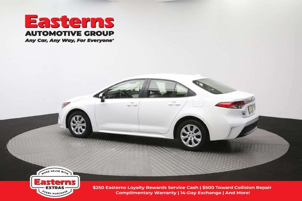 Used 2023 Toyota Corolla LE FWD image 61
