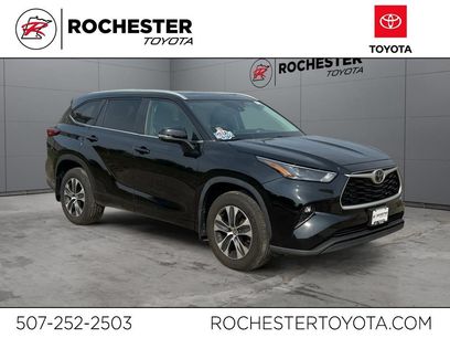 Used 2023 Toyota Highlander XLE