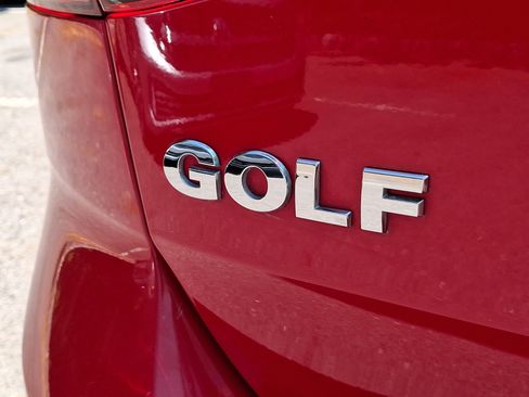 Used 2017 Volkswagen Golf SE FWD image 29
