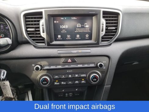 Used 2018 Kia Sportage LX w/ LX Technology Package image 21