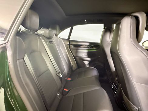 Certified 2025 Porsche Macan 4 Electric AWD/4WD image 17