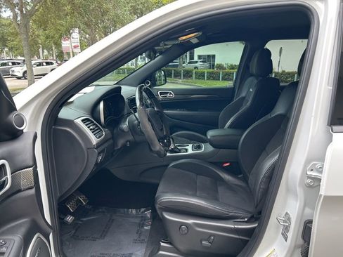 Used 2021 Jeep Grand Cherokee Trackhawk w/ Trailer Tow Group IV image 5