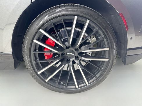 Used 2024 Aston Martin DBX 707 AWD/4WD image 9