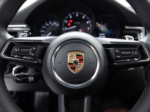 Certified 2026 Porsche Macan AWD/4WD image 14