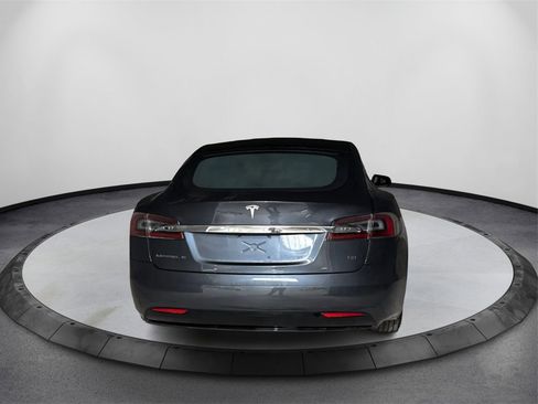 Used 2016 Tesla Model S 70 image 6
