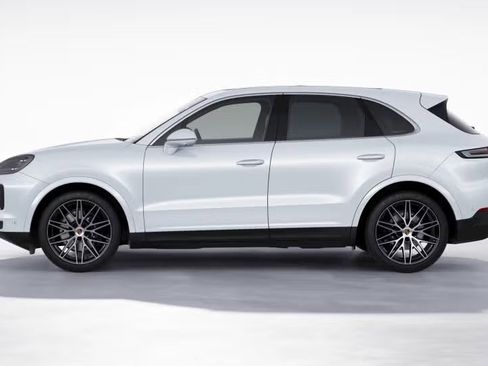 New 2026 Porsche Cayenne image 2