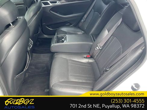 Used 2015 Hyundai Genesis 3.8 w/ Option Group 02 RWD image 16