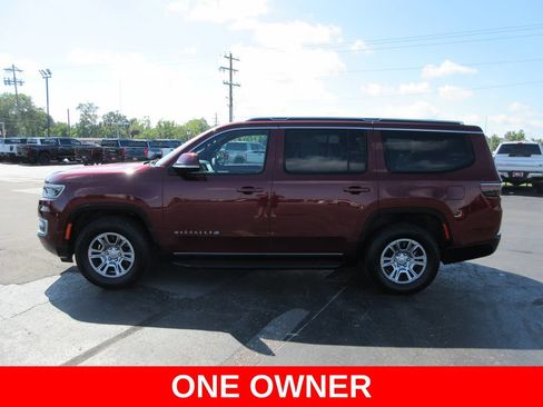 Used 2022 Jeep Wagoneer Series I AWD/4WD image 10
