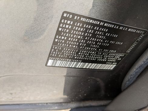 Certified 2021 Volkswagen Tiguan SE image 30