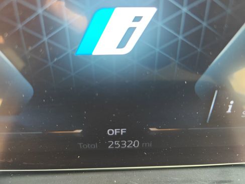 Used 2024 BMW iX xDrive50 w/ Premium Package image 18