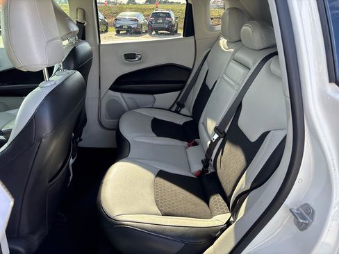 Used 2019 Jeep Compass Latitude image 21