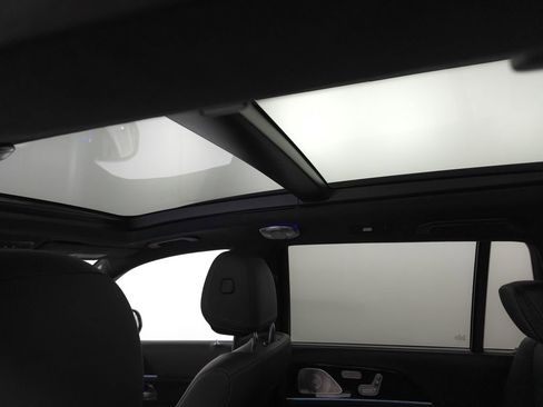 Used 2024 Mercedes-Benz GLS 63 AMG 4MATIC image 26