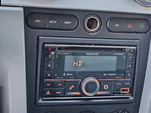 Used 2006 Ford Mustang GT image 12