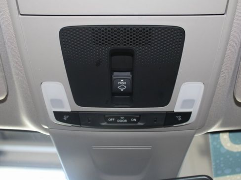 Used 2023 Honda Civic Touring image 40