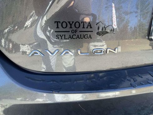 Used 2015 Toyota Avalon XLE Touring image 11