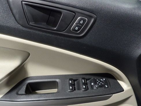 Used 2019 Ford EcoSport S image 9