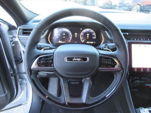 New 2025 Jeep Grand Cherokee L Overland w/ Advanced Protech Group III image 17