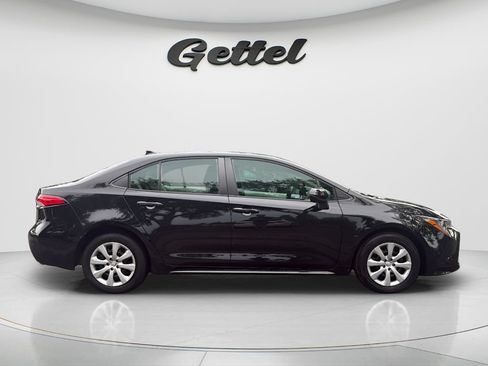Used 2023 Toyota Corolla LE FWD image 4