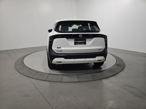 Certified 2025 Nissan Kicks S image 4