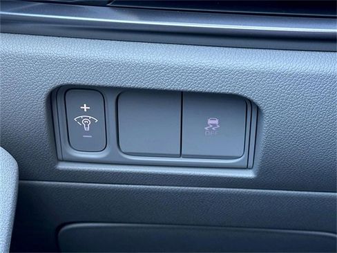 New 2025 Kia Sorento S image 16