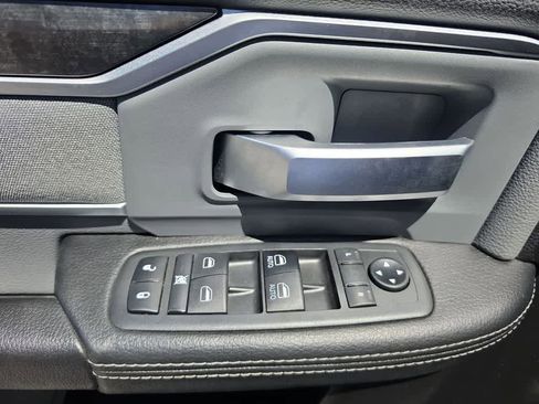 Used 2019 RAM 3500 Big Horn AWD/4WD image 13