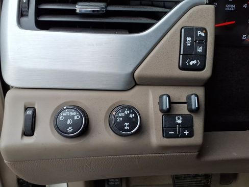 Used 2015 GMC Yukon XL SLT w/ Open Road Package image 20